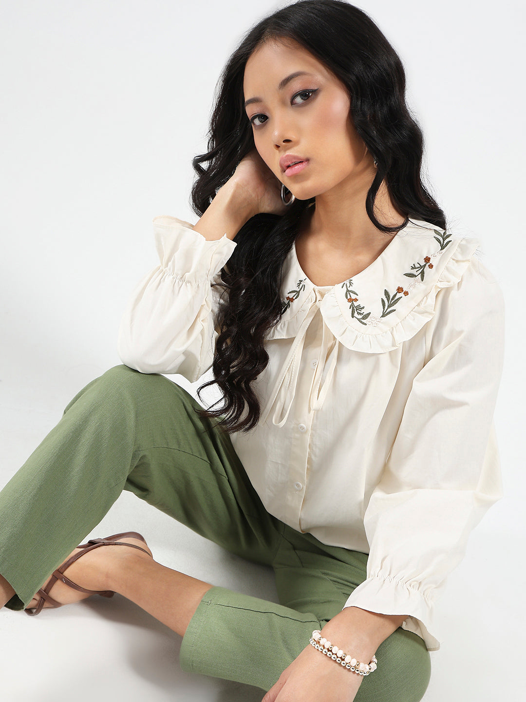 Offwhite Embriodered Peter Pan Collar OverSize Shirt with Floral Lace