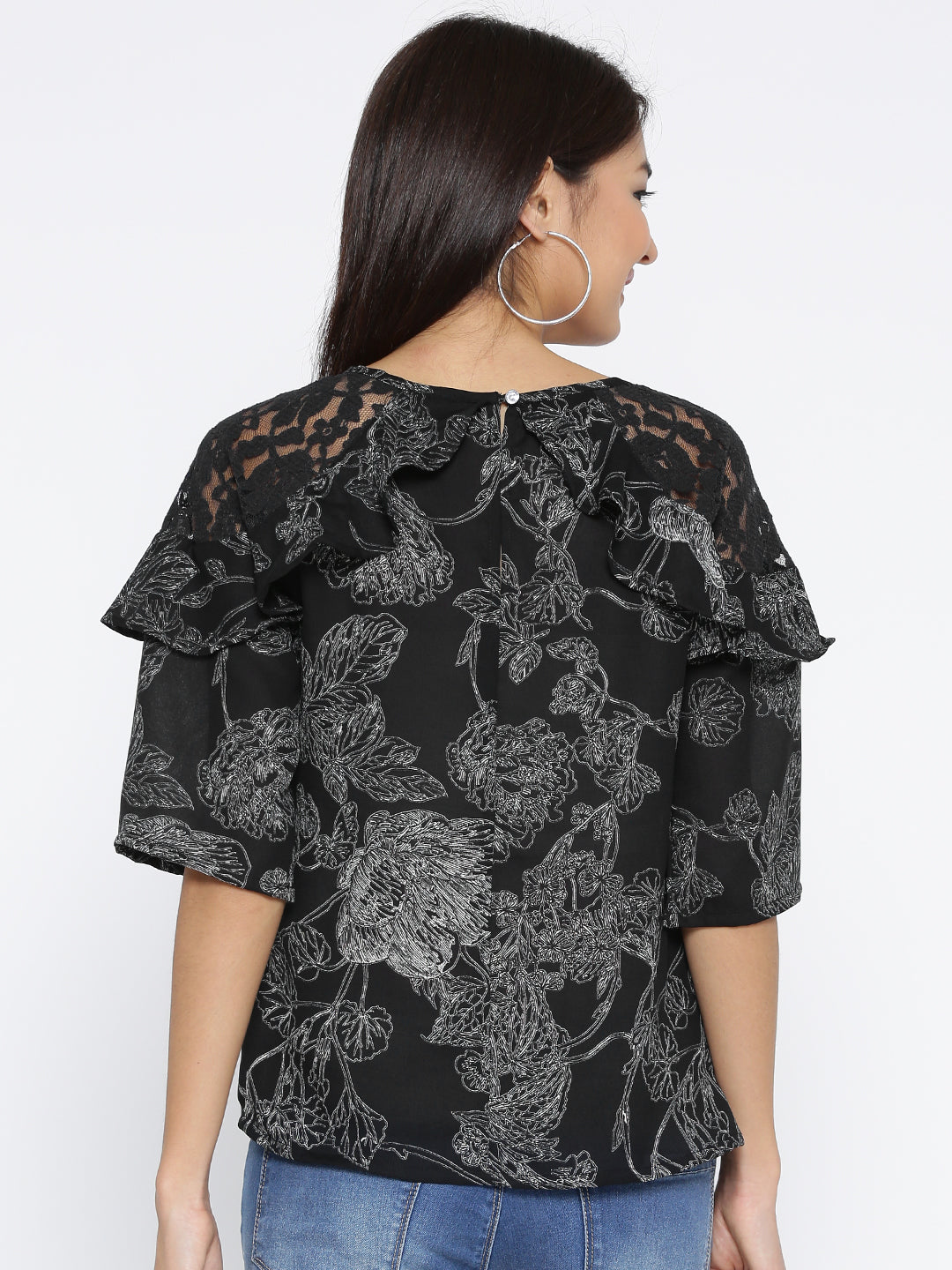 Lace trim ruffled Top