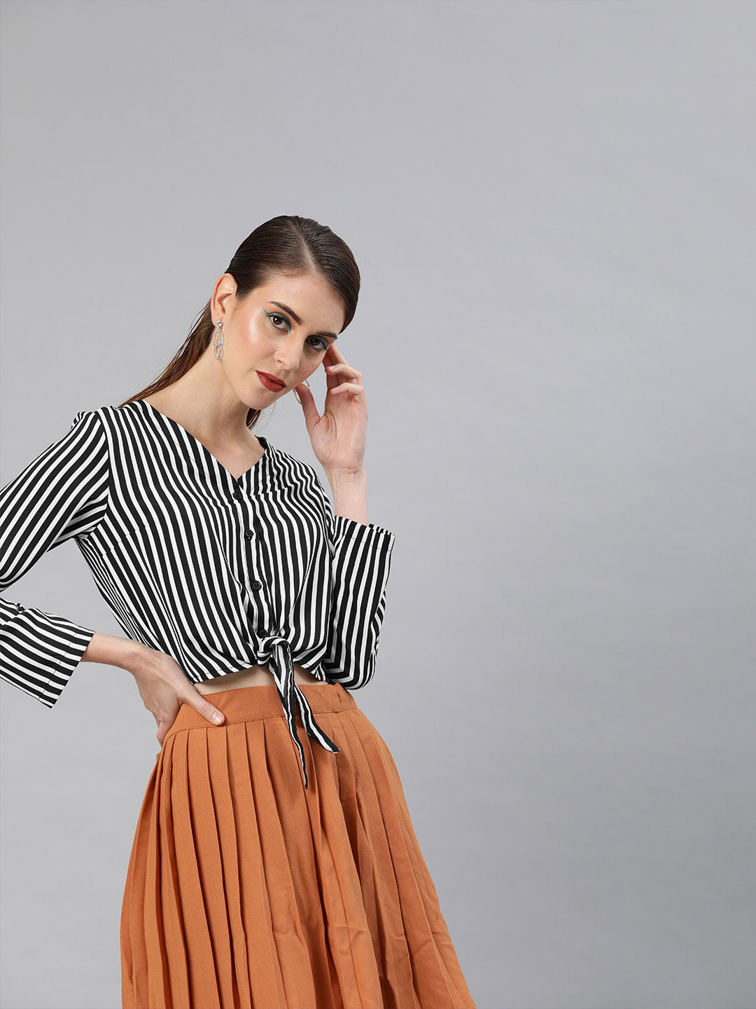 Front Knot Crop Top