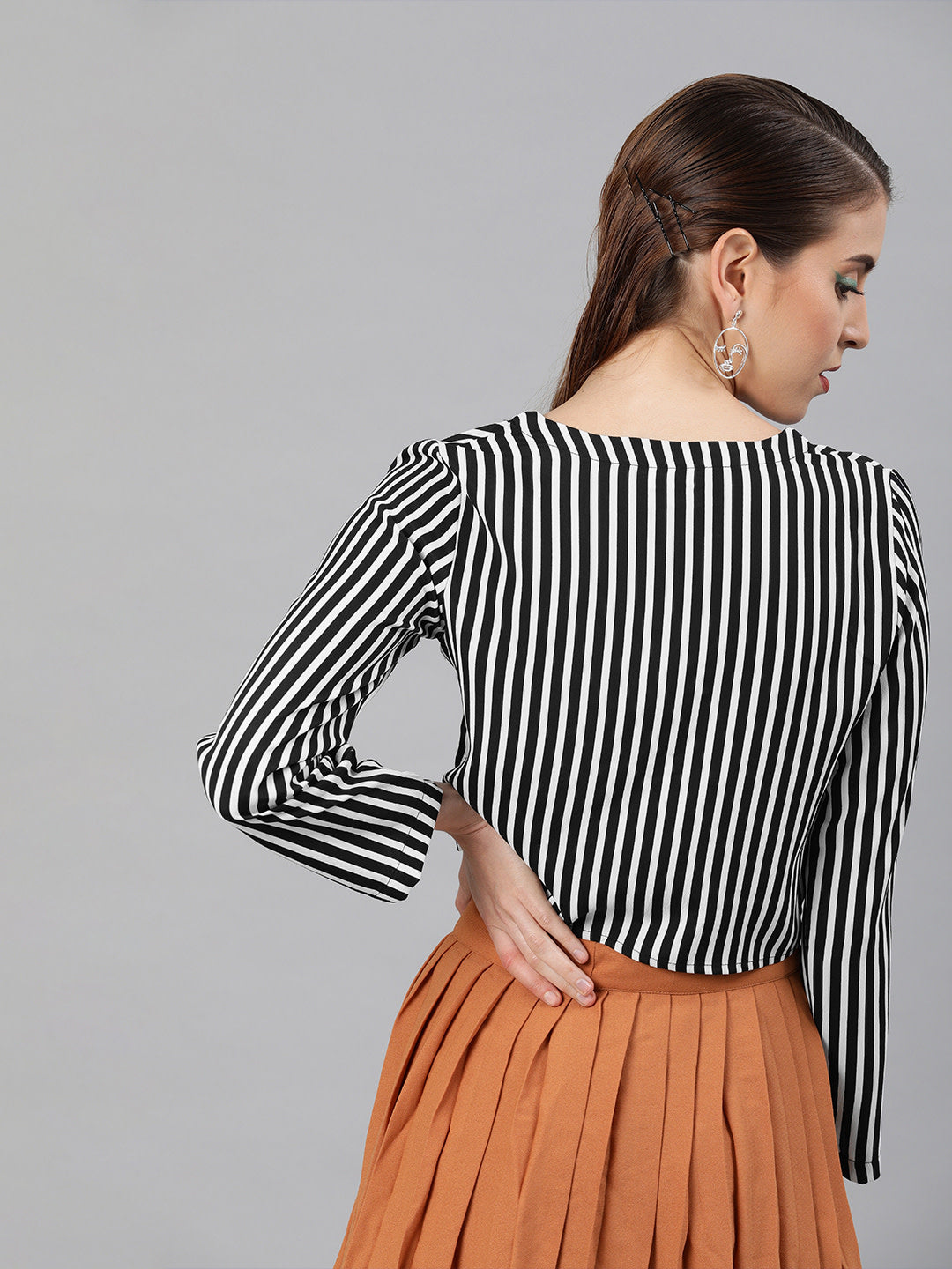 Front Knot Crop Top