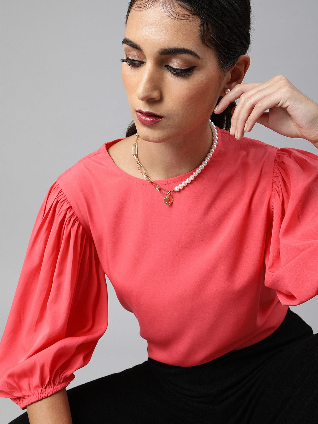 Volume sleeve top
