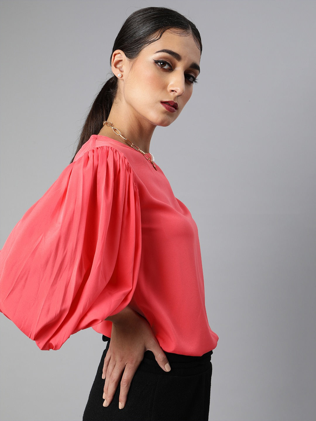 Volume sleeve top