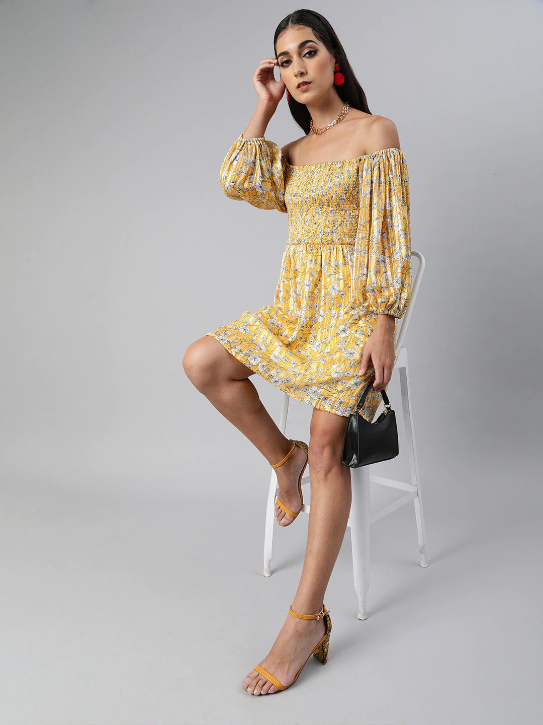 Smocked volume sleeve dress