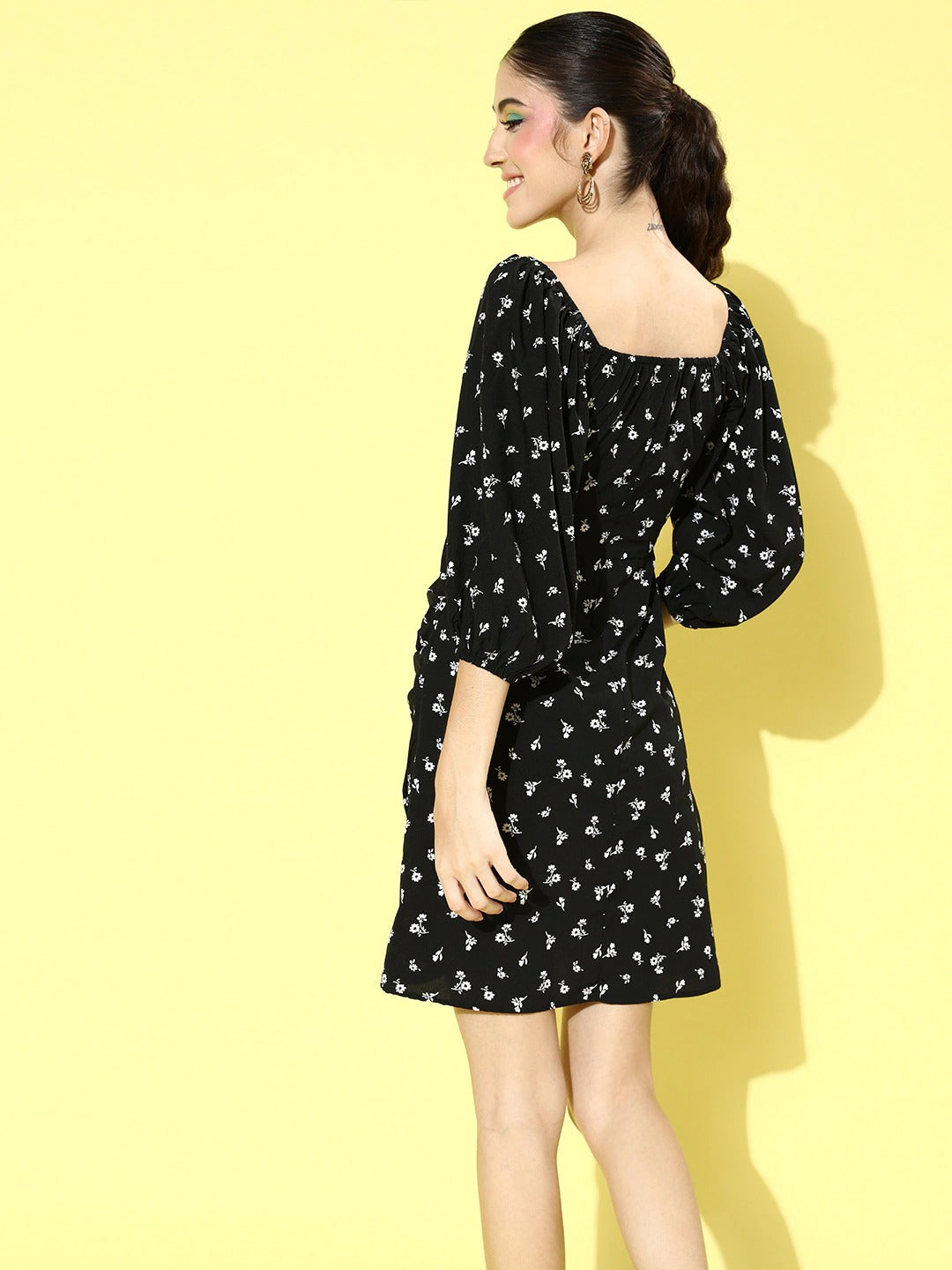 Tulip dress with sweetheart necline