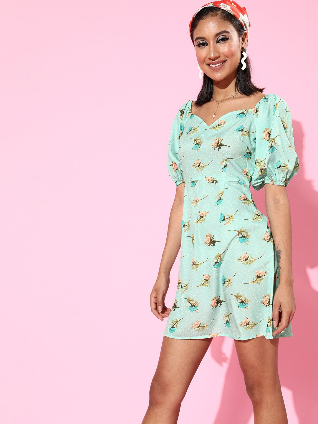 Volume sleeve sweetheart dress