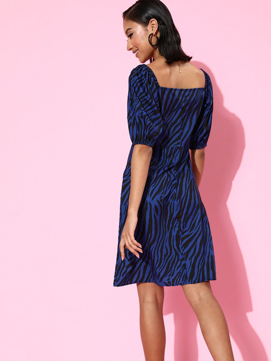 Volume sleeve sweetheart dress