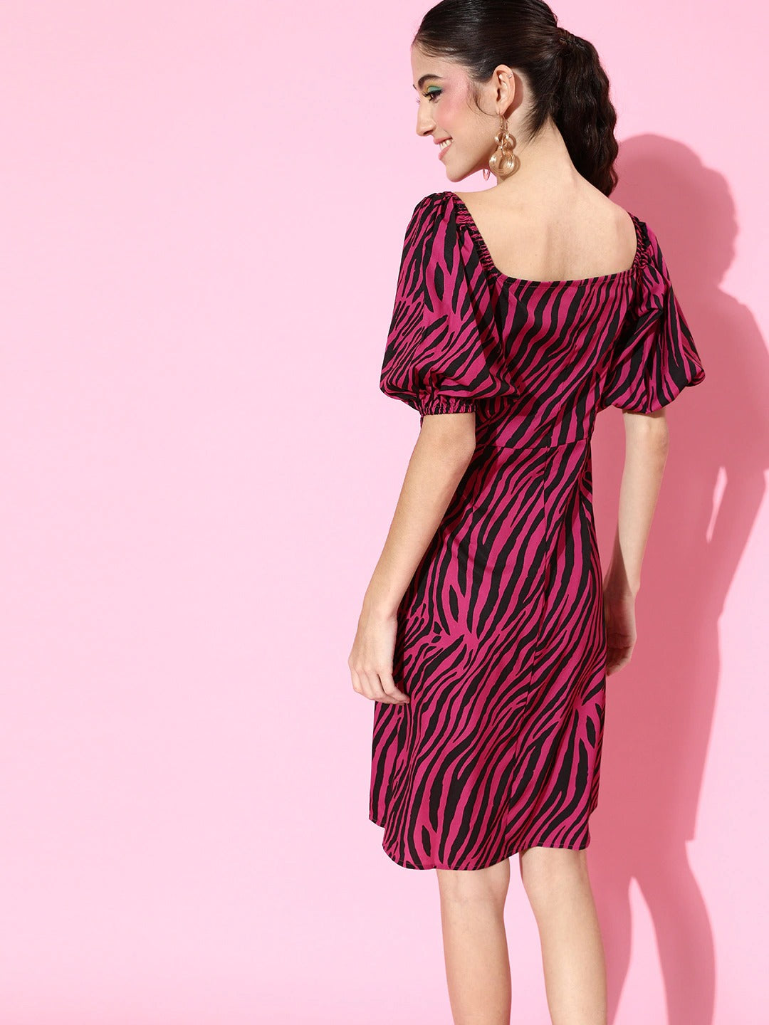 Volume sleeve sweetheart dress