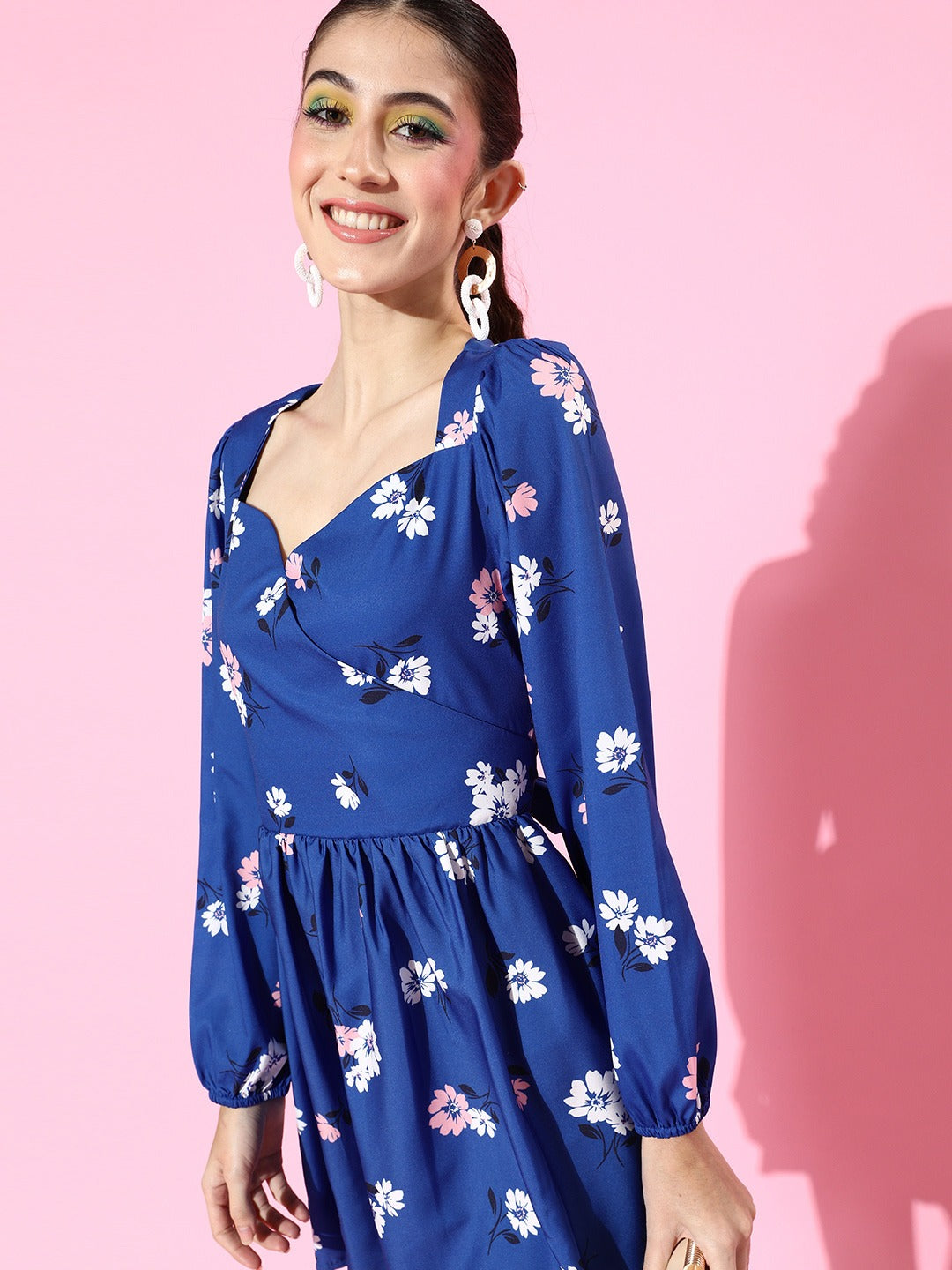 Backknot sweetheart dress