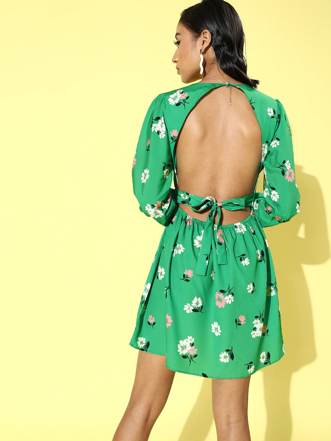 Backknot sweetheart dress