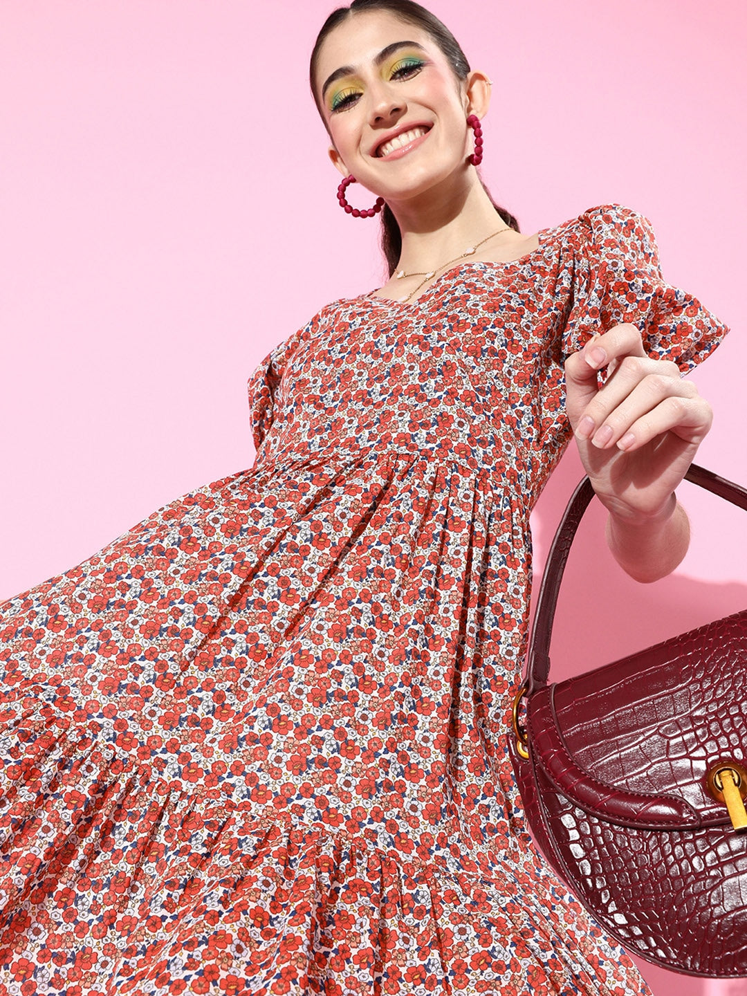 Fit & flared sweetheart neck dress