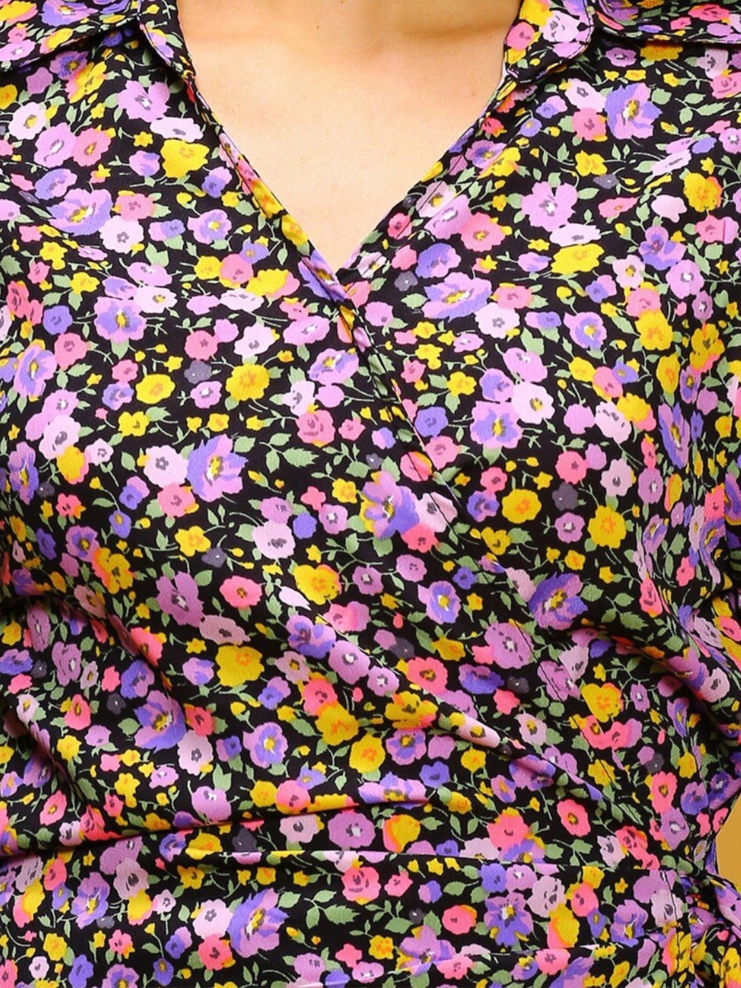 Front Tie up collared dress