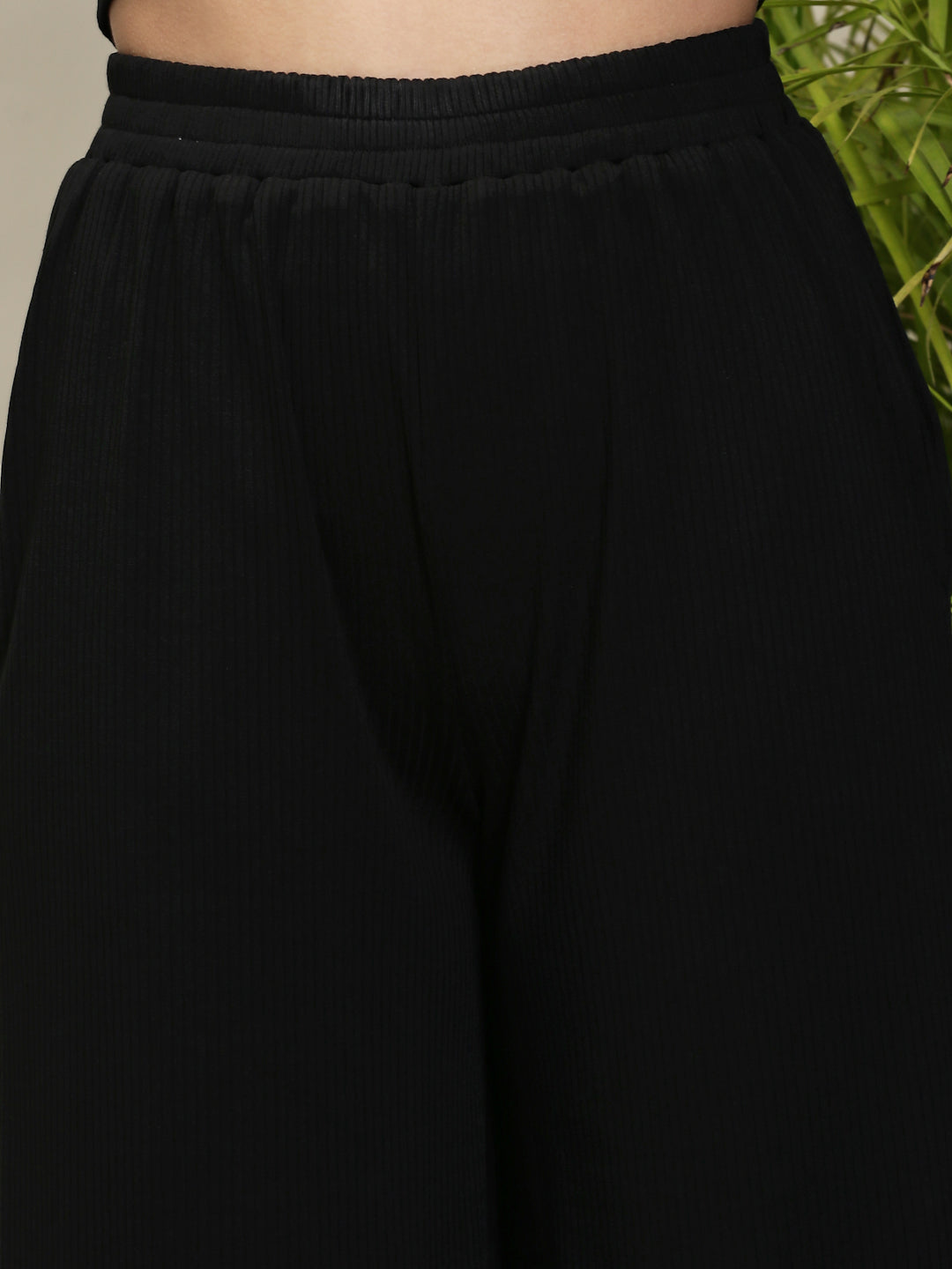 Fit Slip-On Capris