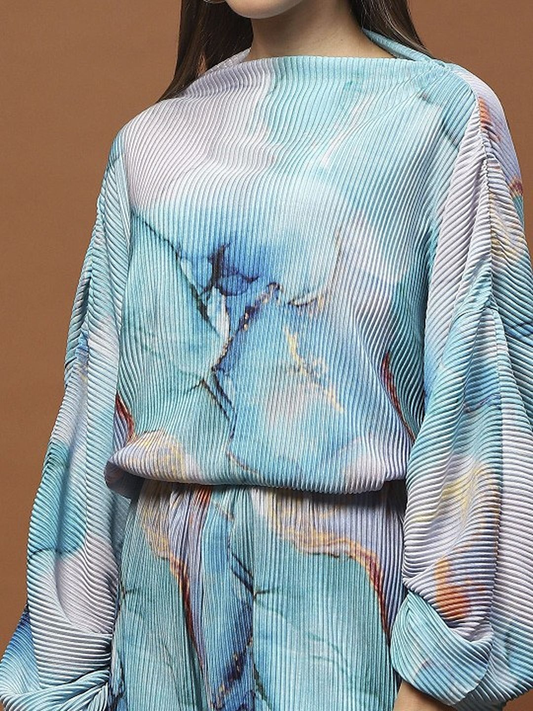 Pleated Sera Runway Set