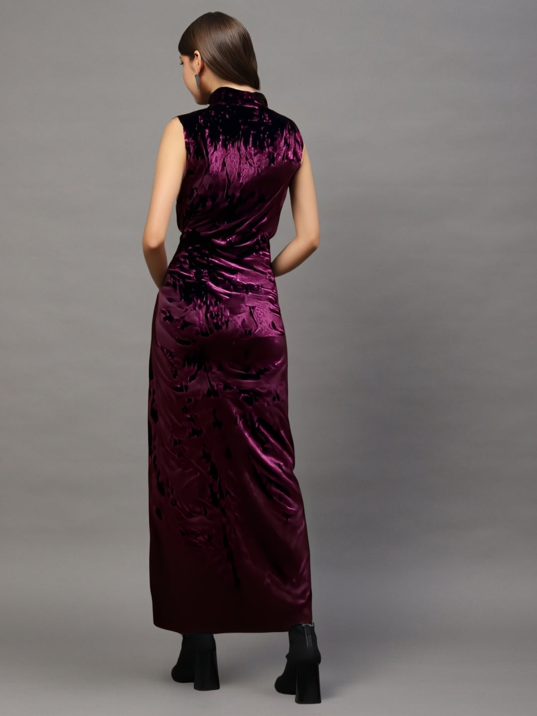 Maroon Velvet Bodycon Maxi Dress with Ruched Detailing & Side Slit – Elegant Women’s Party Wear