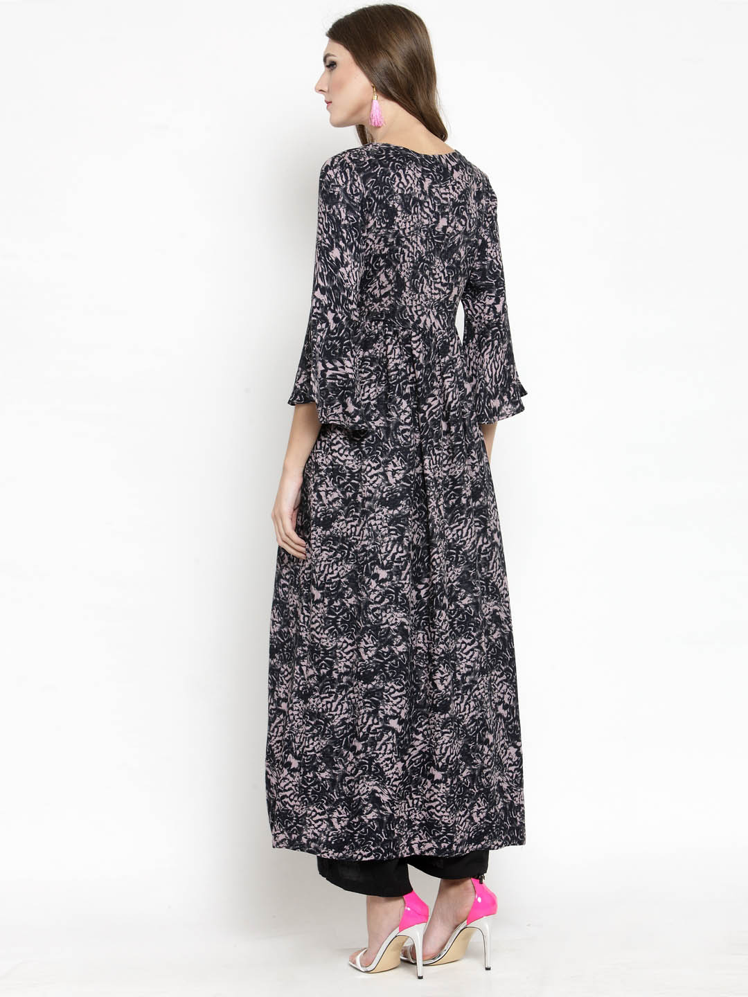 Women Black Printed Kurta with Black Palazzo