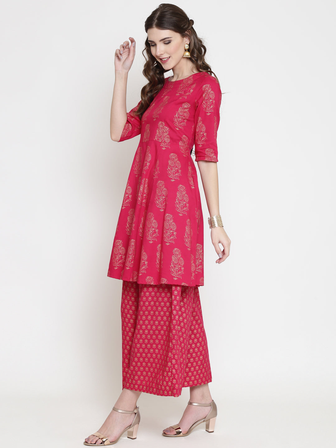 short flared gold print kurta