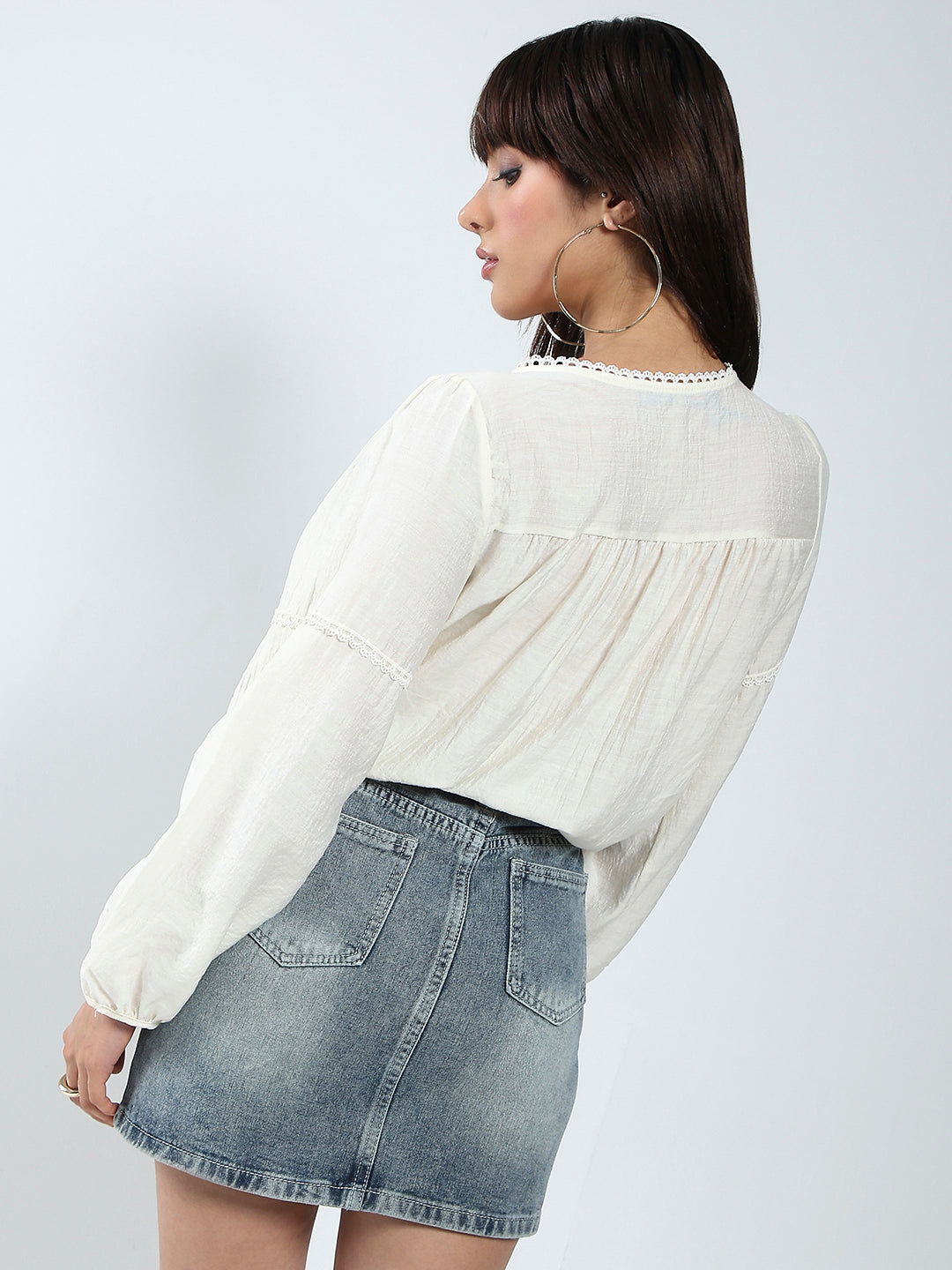 Offwhite Boho Chic Top with Lace and Tassel Tie up