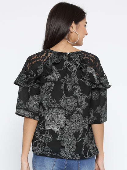 Lace trim ruffled Top