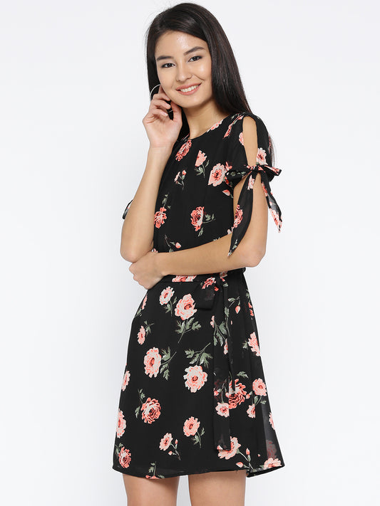 Flutter sleeve shift dress