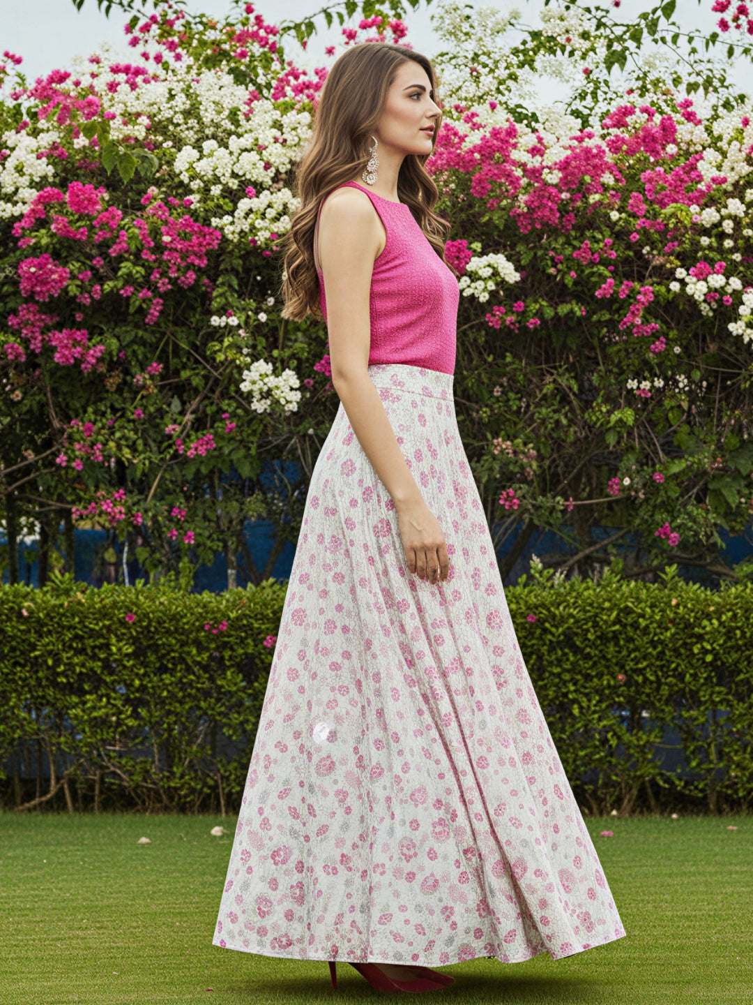 Elegant Pink and White Floral Cord-Set for Women  Sleeveless Crop Top with Flowing Skirt  Stylish Summer & Party Wear Outfit