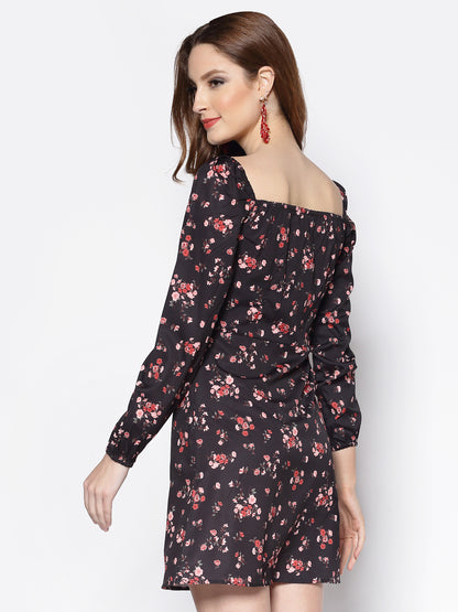 Sweetheart Neck Dress