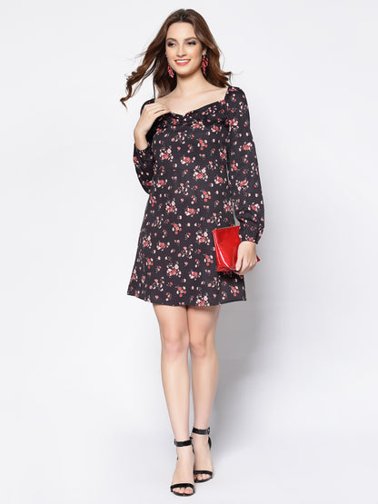Sweetheart Neck Dress