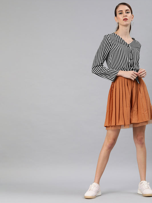 Front Knot Crop Top