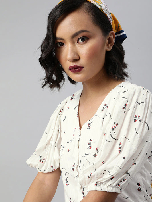 A line dress wth volume sleeve