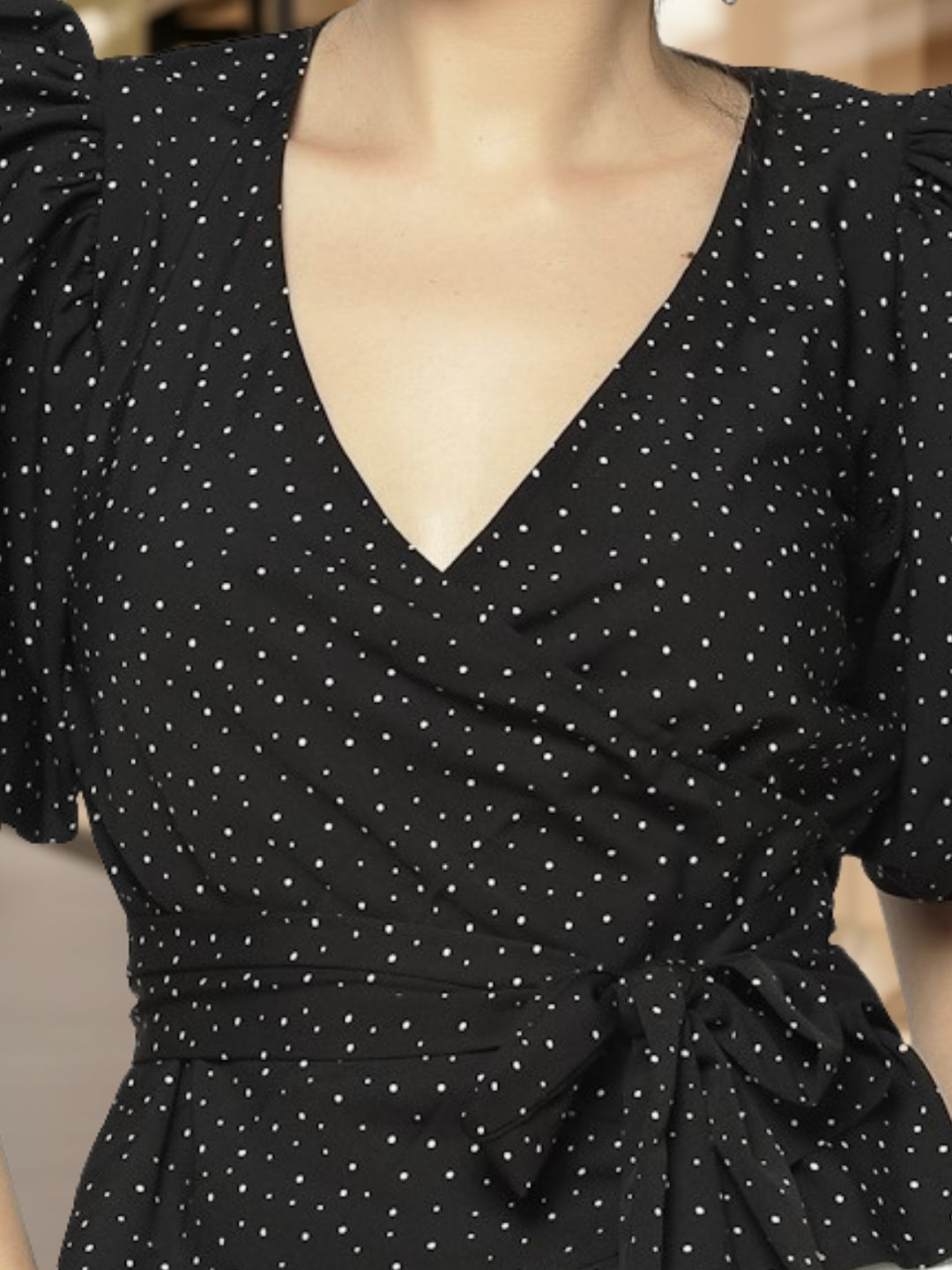 Sera power shoulders front tie up top