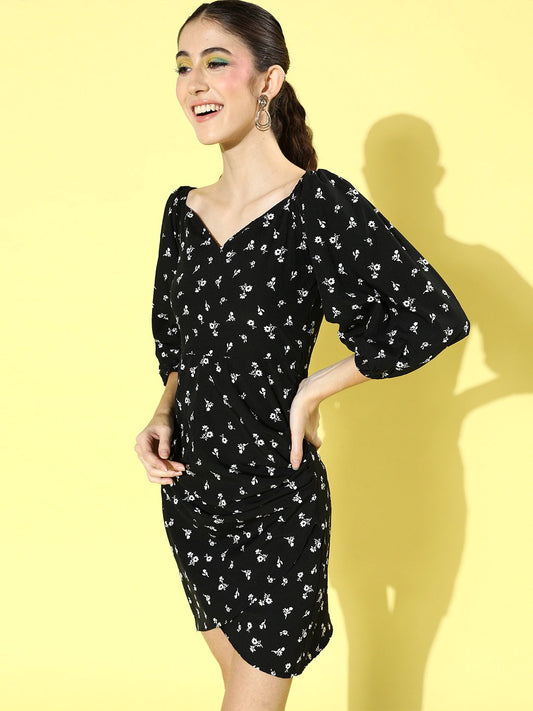 Tulip dress with sweetheart necline