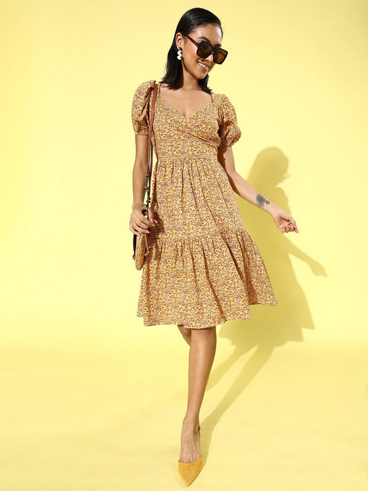 Fit & flared sweetheart neck dress