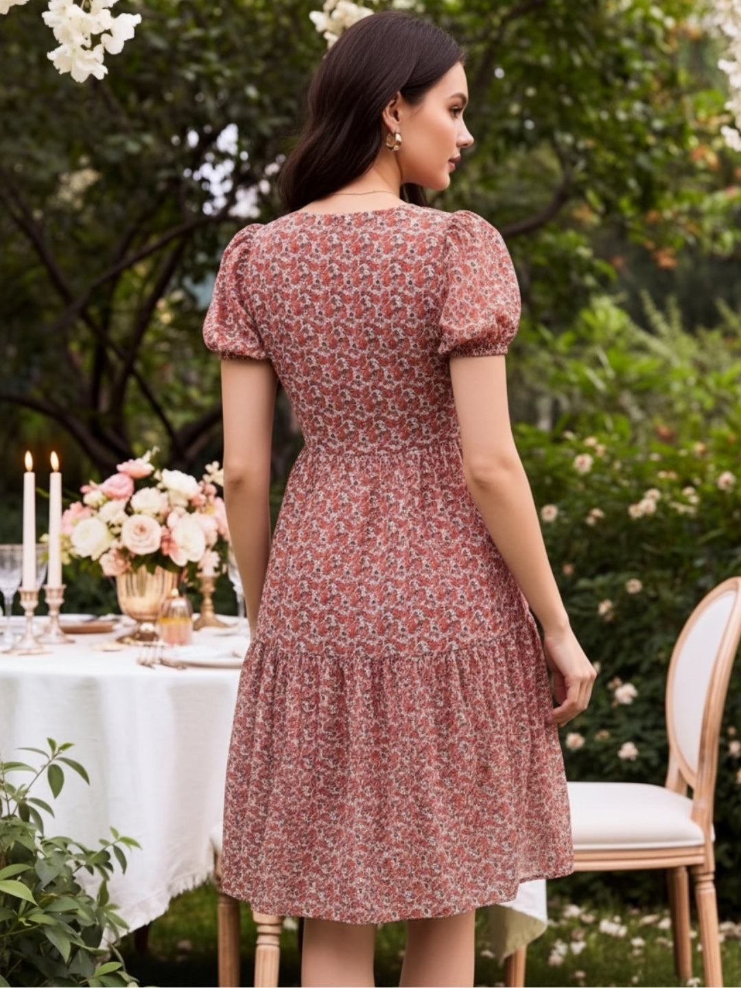 Pink Fit & flared sweetheart neck dress