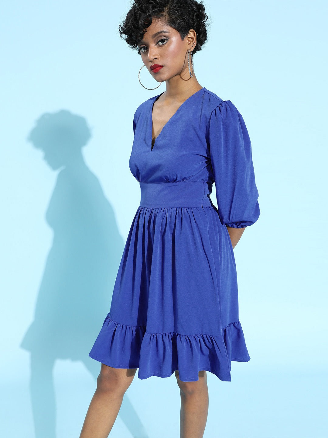 Waisted volume sleeve dress