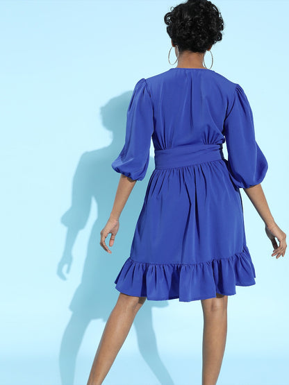 Waisted volume sleeve dress