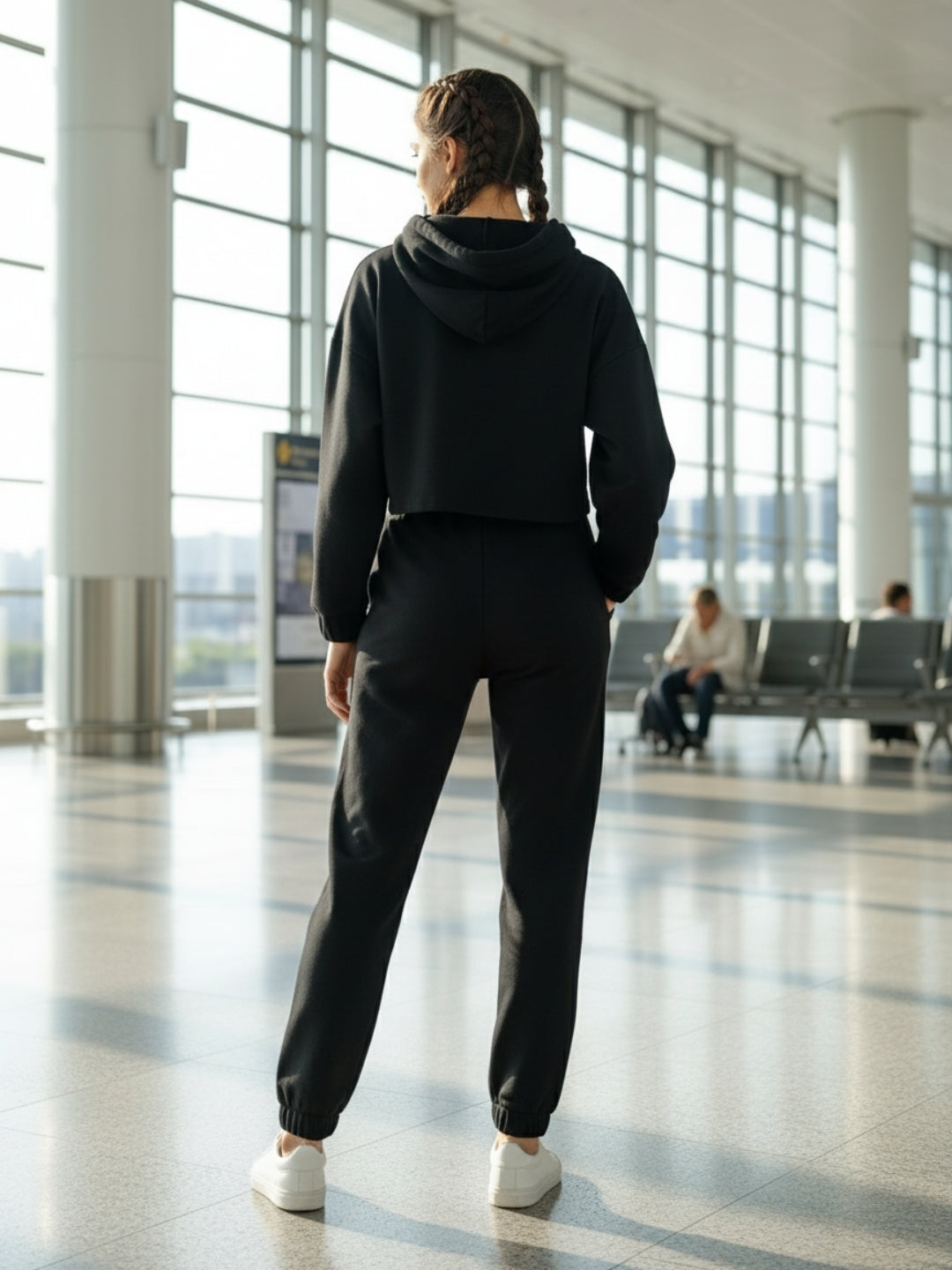 Sera Women Regular Joggers Solid Trouser