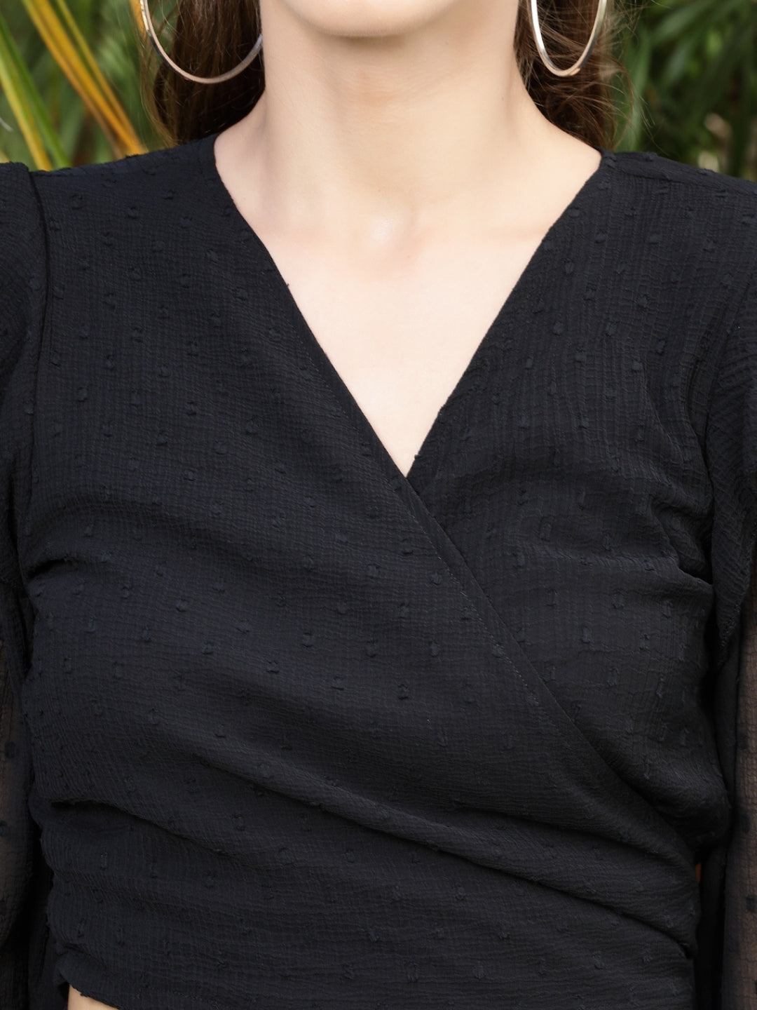 Sera WomenSolid V-Neck Crop Tops