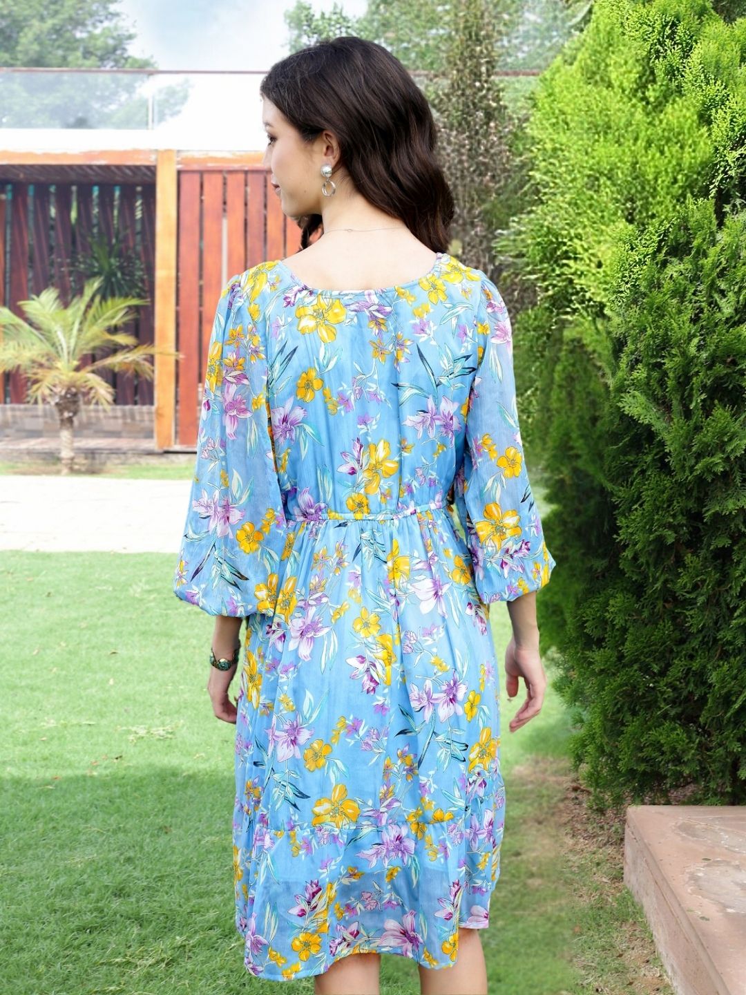 Leight weight flowy Chiffon Dress