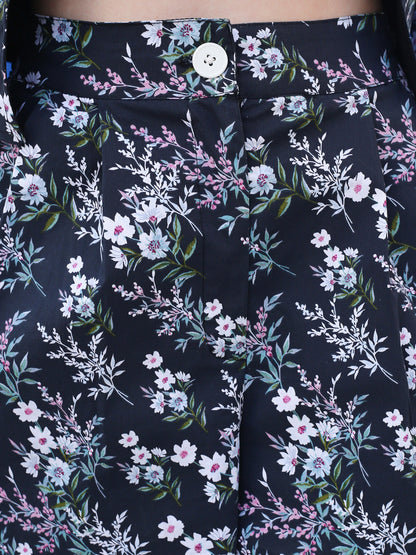 White floral Printshorts