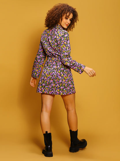 Front Tie up collar dress