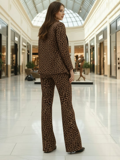 Sera Women Animal Print Casual Shrug