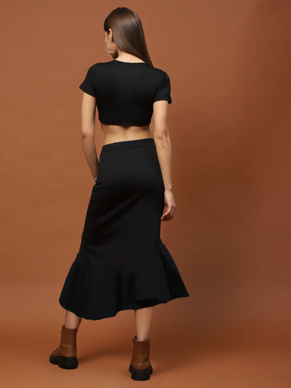 Black Textured Long Skirt for Women – Elegant Flared Maxi Skirt for Party & Casual Wear