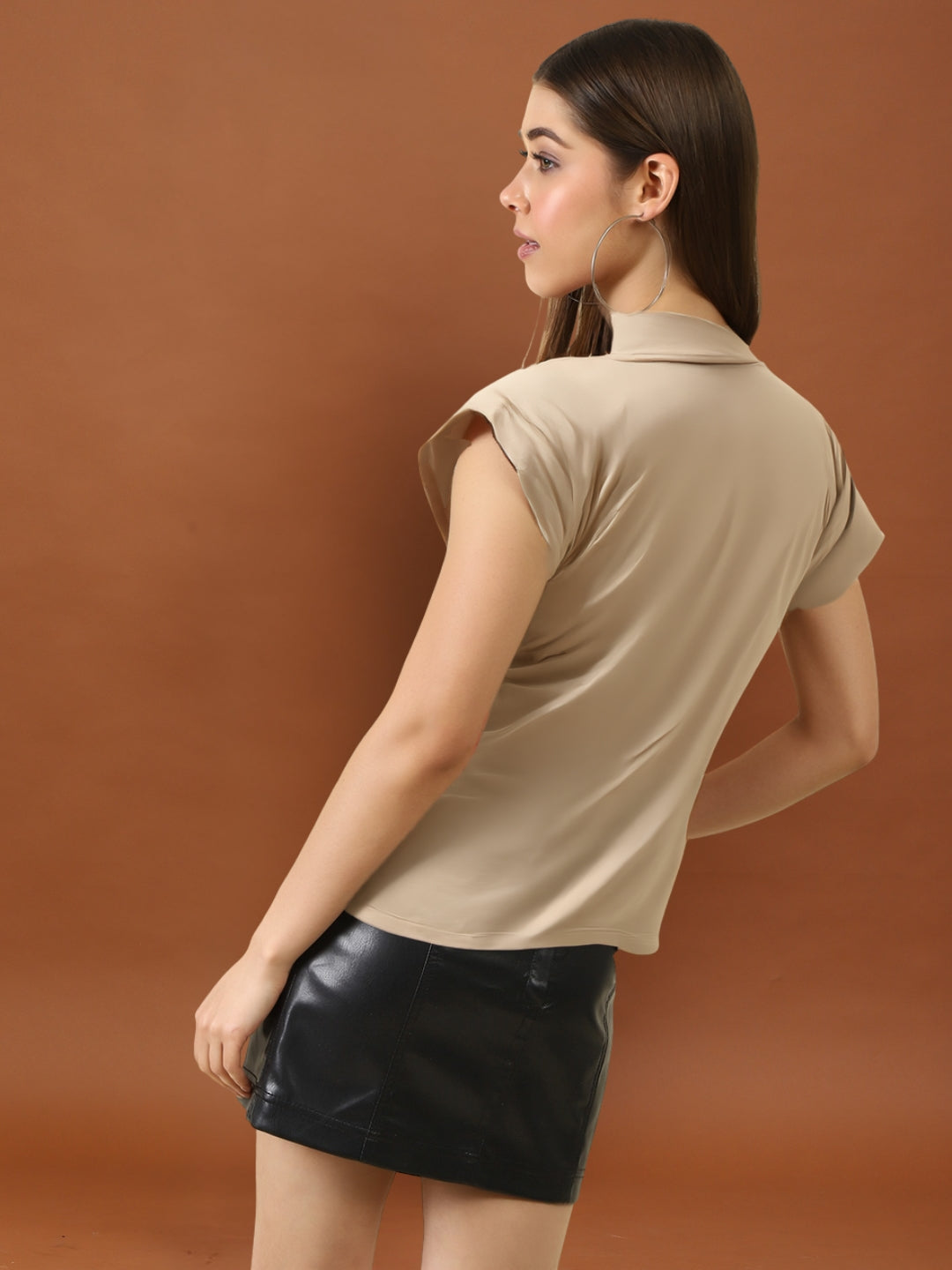 Beige Mock Neck Short Sleeve Minimalist Casual Crop Top