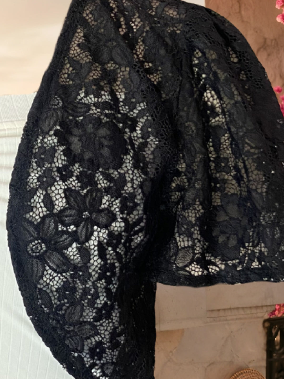 Lace summer Crop Shrug