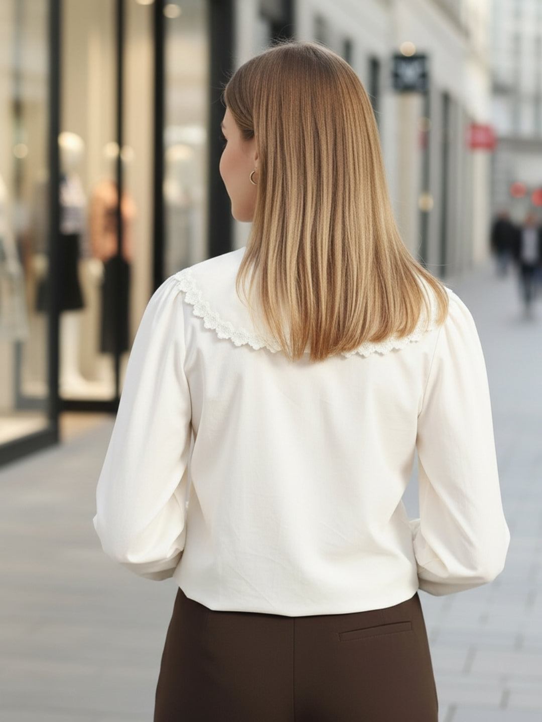 Offwhite Peter Pan Collar OverSize Shirt with Floral Lace