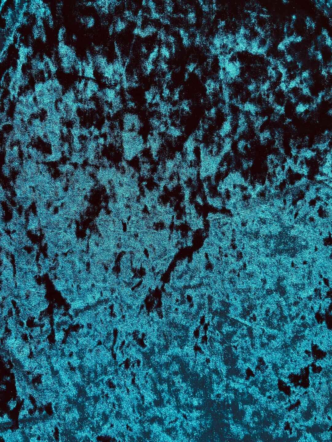 Blue Velvet Sleeveless Party Top with Stylish Strap Detailing – Trendy Women’s Evening Wear